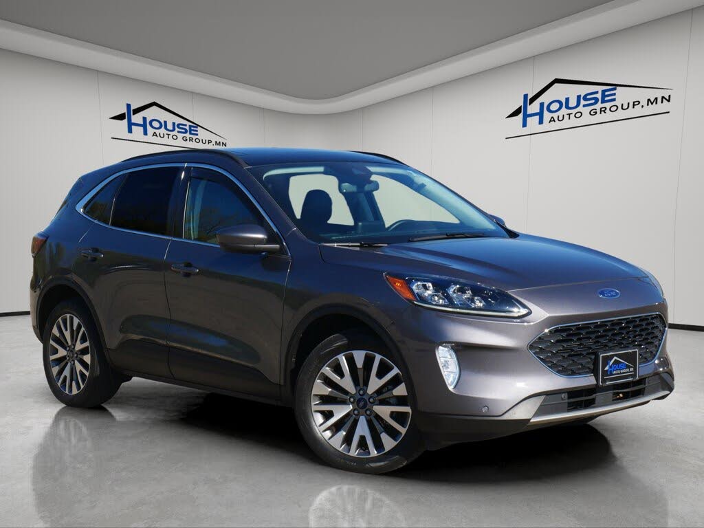 2022 Ford Escape Titanium AWD