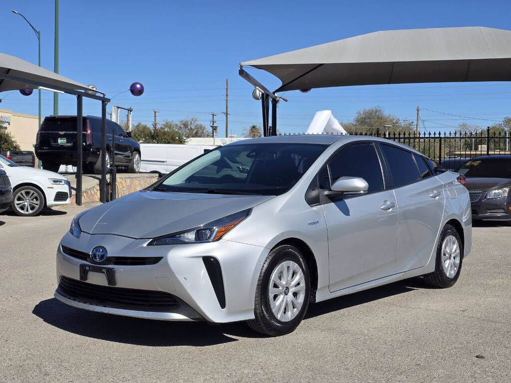 2021 Toyota Prius LE FWD