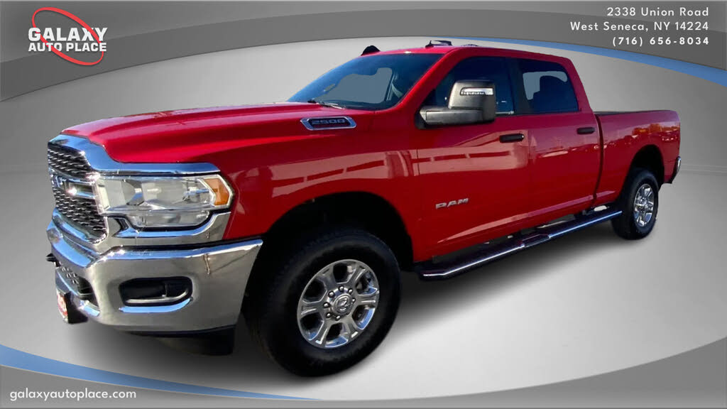 2024 RAM 2500 Big Horn Crew Cab 4WD