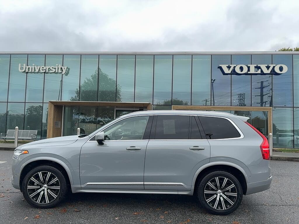 2025 Volvo XC90 B6 Plus Bright Theme 7-Passenger AWD