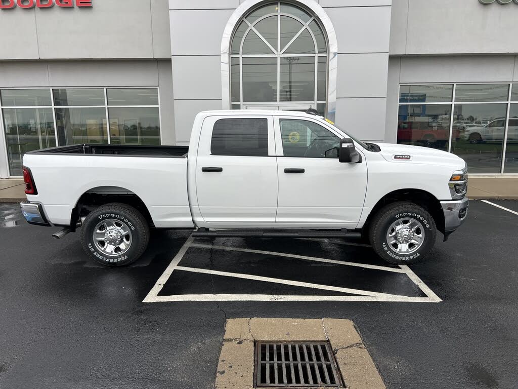 2026 RAM 3500 Tradesman Crew Cab 4WD