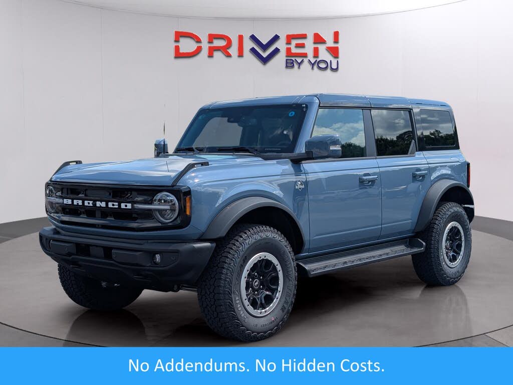 2025 Ford Bronco Outer Banks 4-Door 4WD