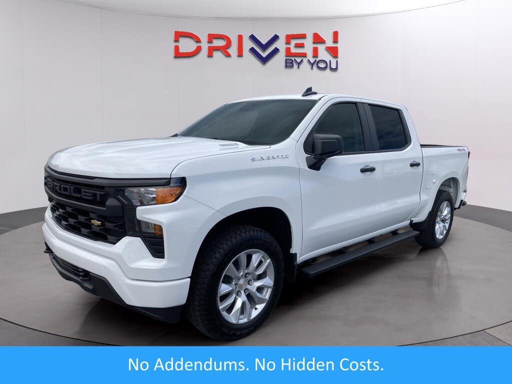 2026 Chevrolet Silverado 1500 Custom Crew Cab 4WD