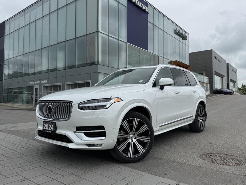 Volvo XC90 B6 Ultimate Bright Theme 7-Passenger AWD 2024