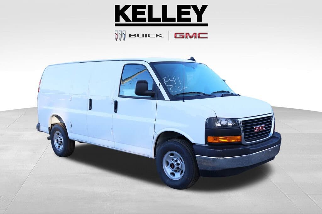 2025 GMC Savana Cargo 2500 RWD