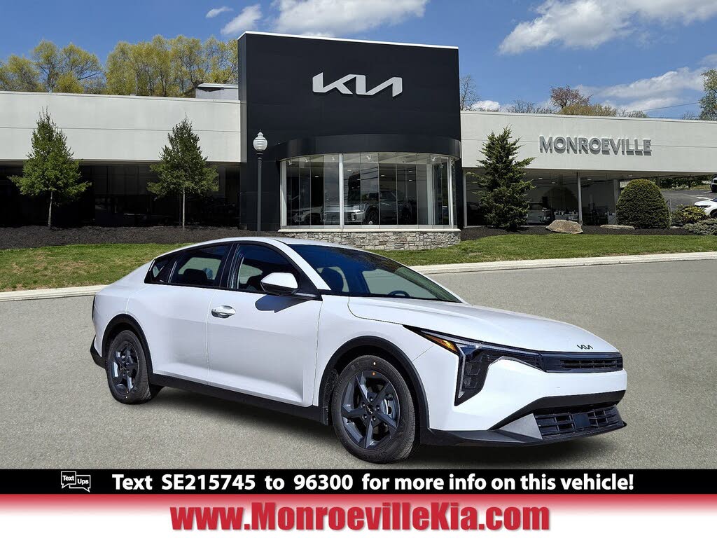 2025 Kia K4 LXS FWD