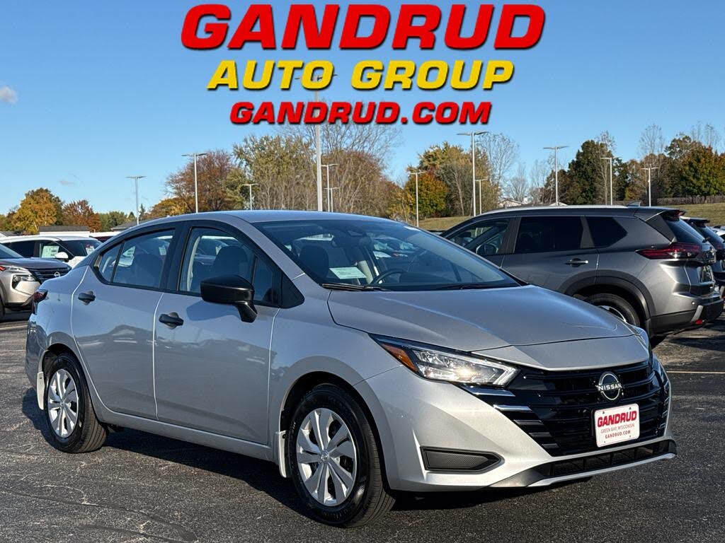 2025 Nissan Versa S FWD