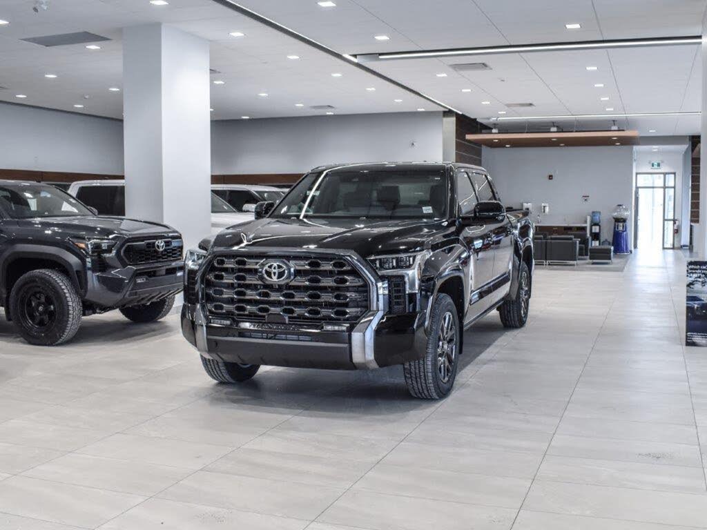 Toyota Tundra Platinum CrewMax Cab 4WD 2026