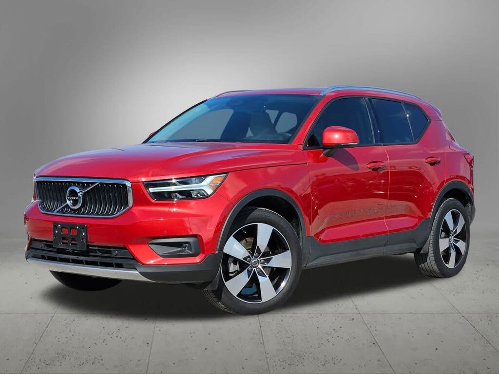 2021 Volvo XC40 T5 Momentum AWD