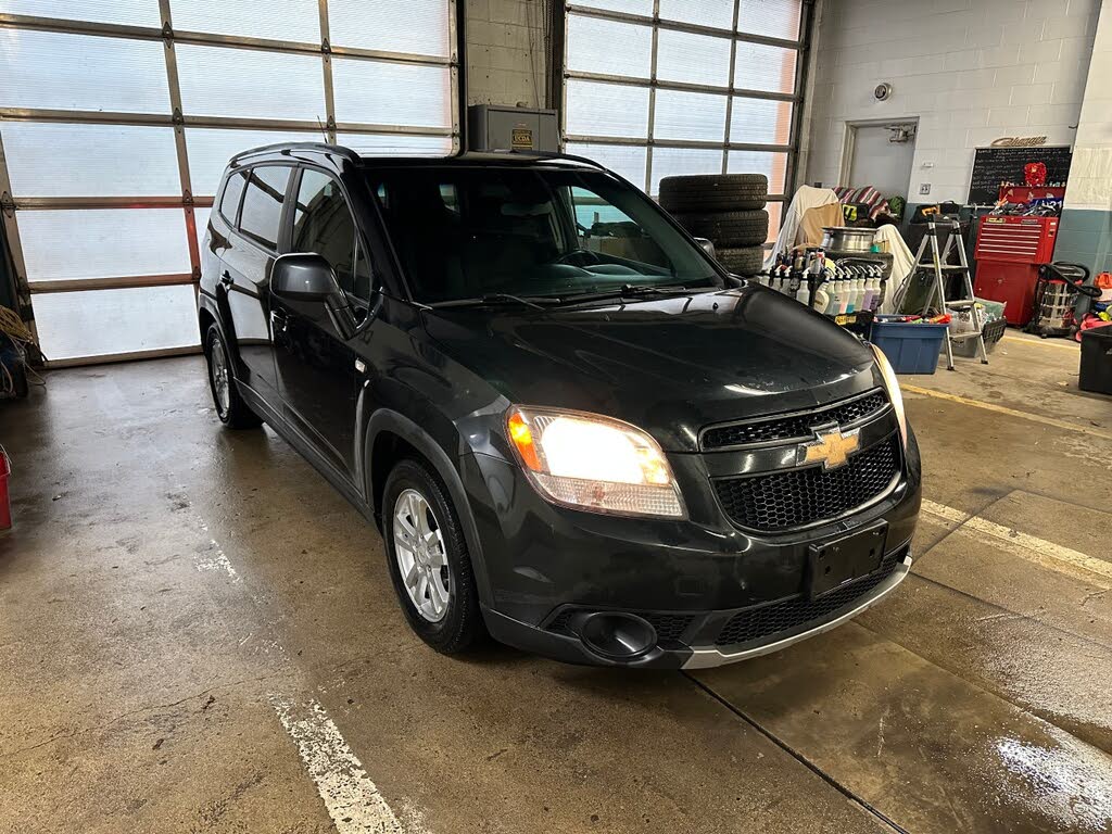 2012 Chevrolet Orlando 1LT FWD