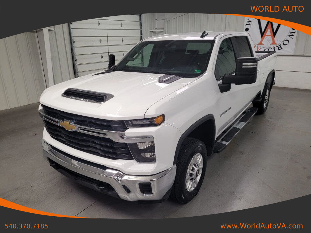 2024 Chevrolet Silverado 2500HD LT Crew Cab 4WD