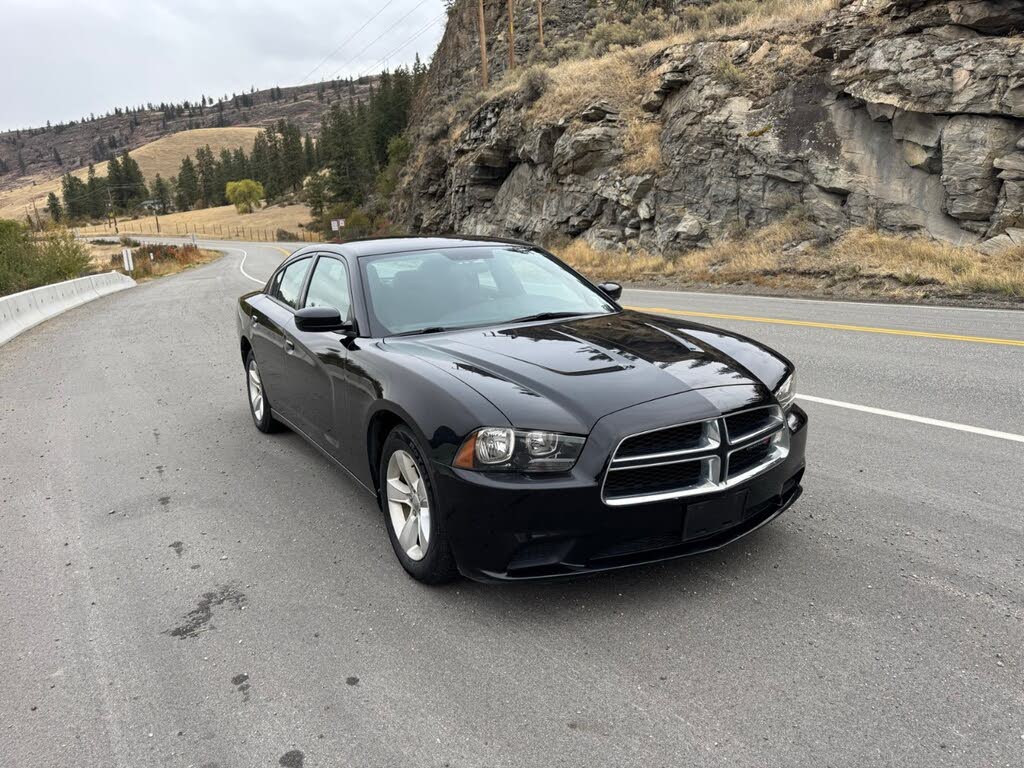 2013 Dodge Charger SE RWD