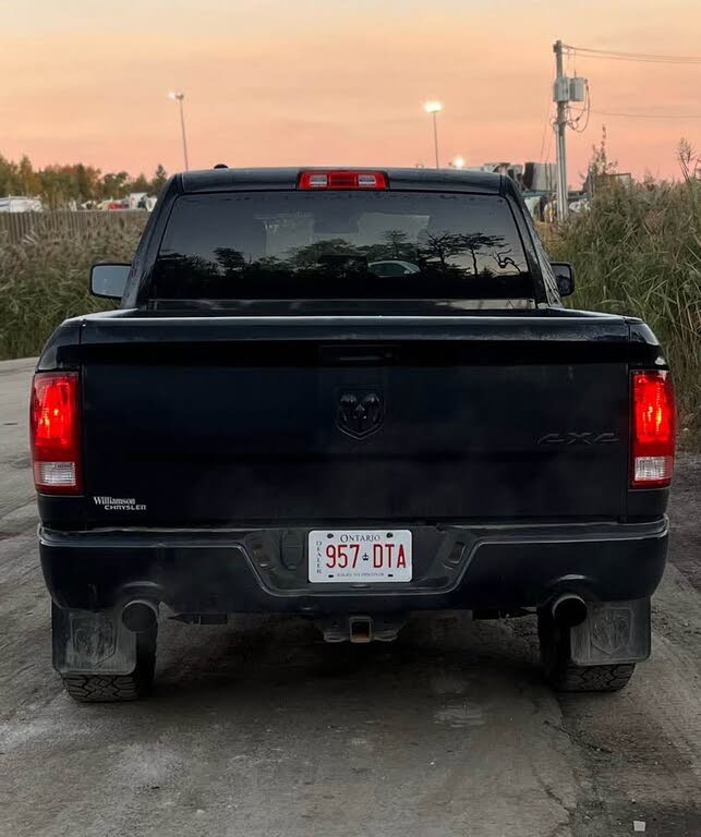 RAM 1500 Express Quad Cab 4WD 2017