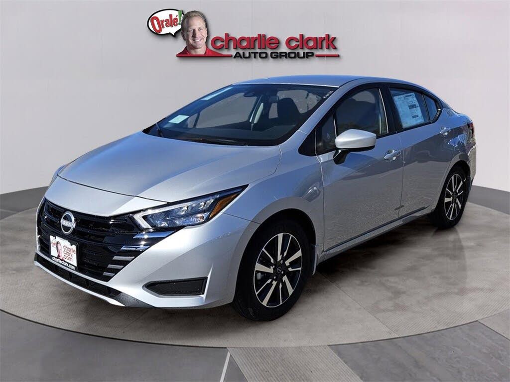2025 Nissan Versa SV FWD