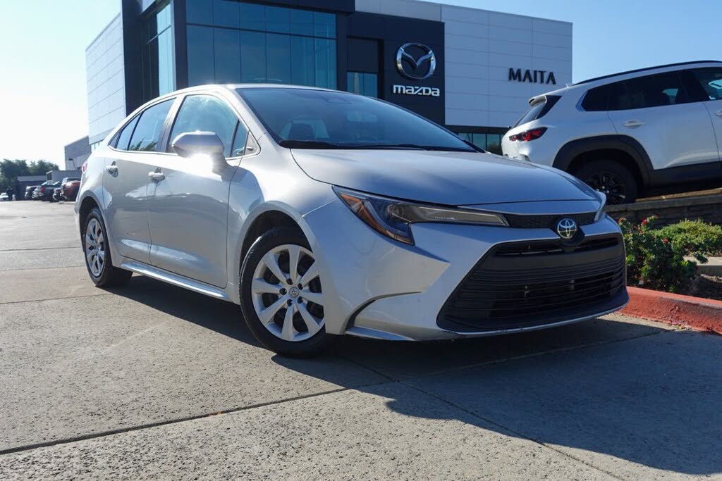 2024 Toyota Corolla LE FWD