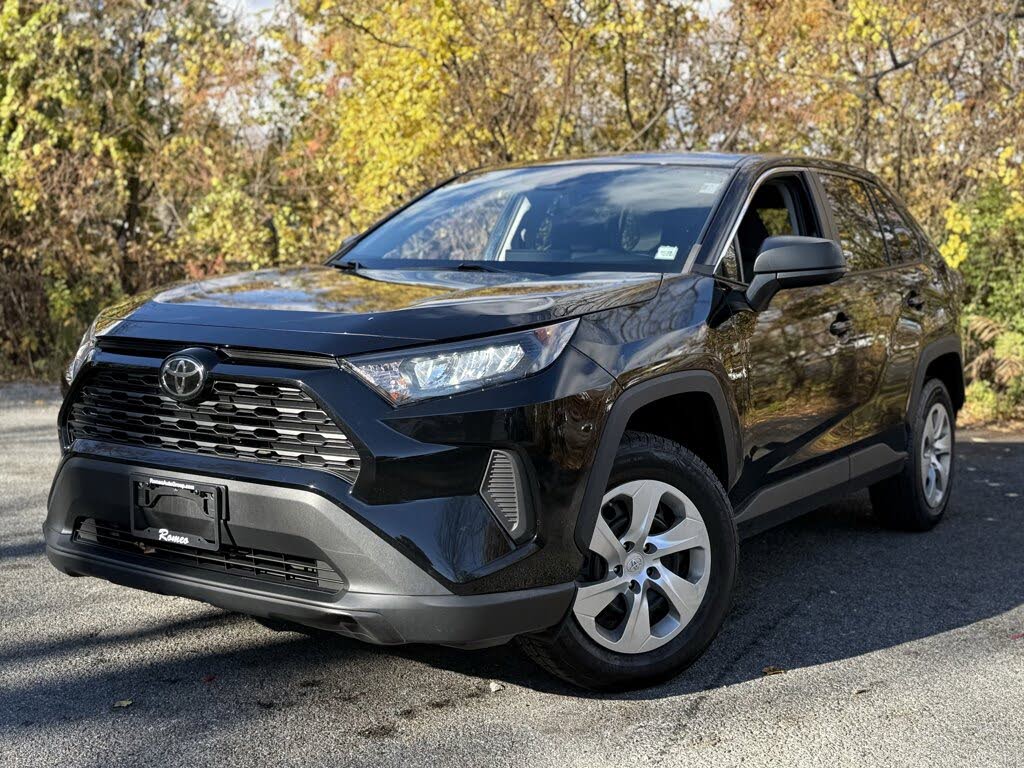 2022 Toyota RAV4 LE AWD