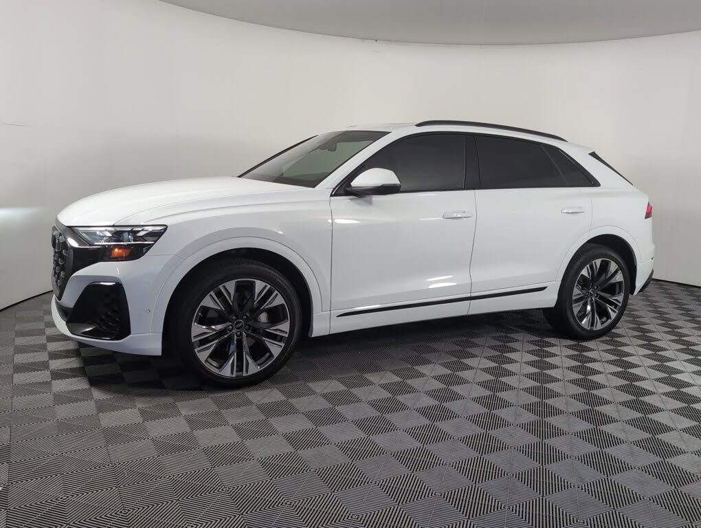 2025 Audi Q8 quattro Premium Plus 55 TFSI