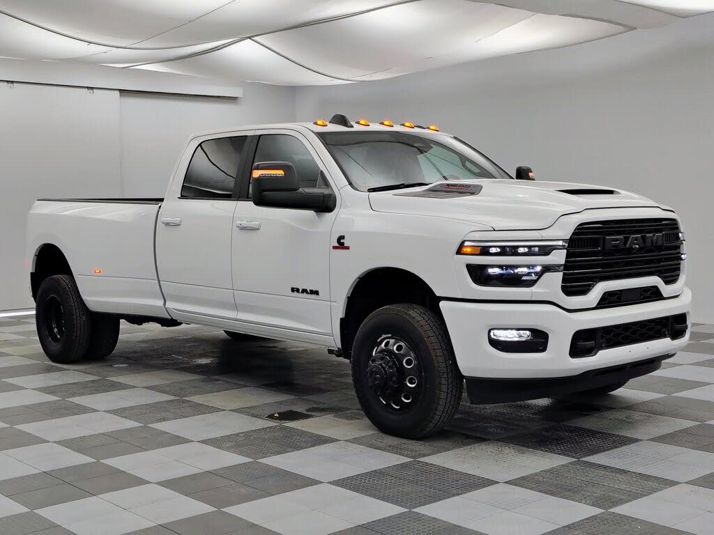 2026 RAM 3500 Laramie Crew Cab LB DRW 4WD