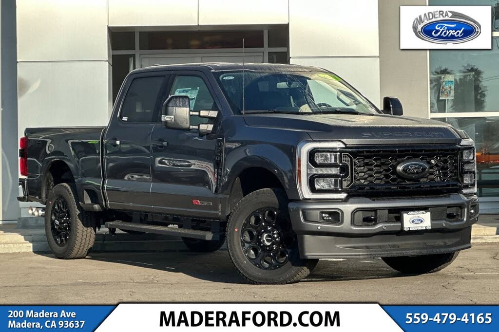 2025 Ford F-250 Super Duty Lariat Crew Cab 4WD