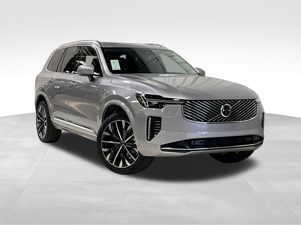 2026 Volvo XC90 B5 Plus 7-Passenger AWD