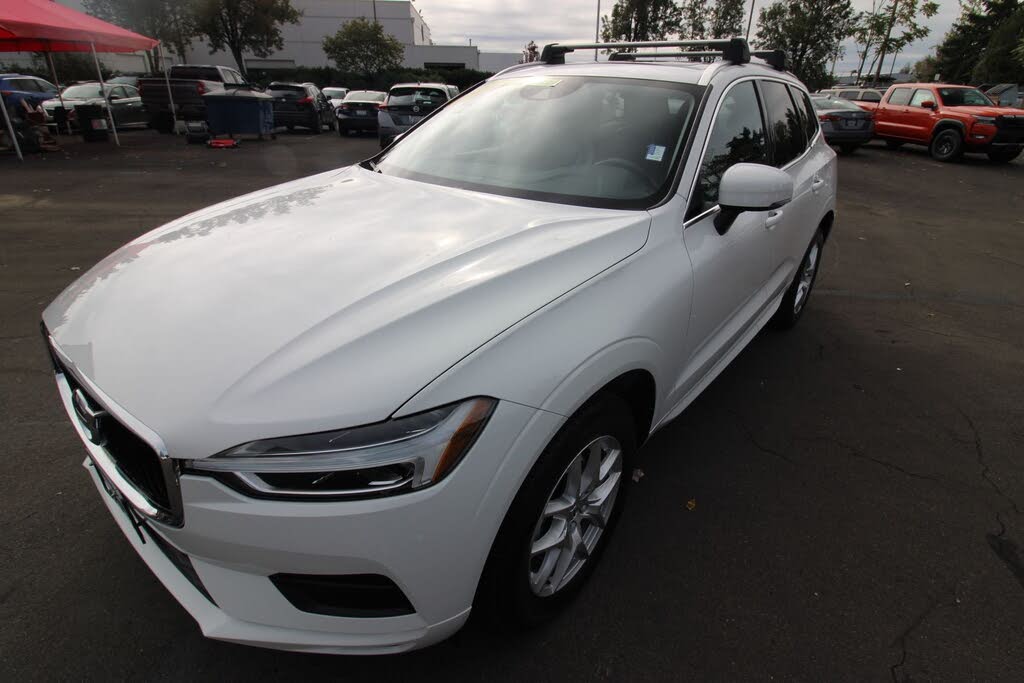 2020 Volvo XC60 T5 Momentum AWD