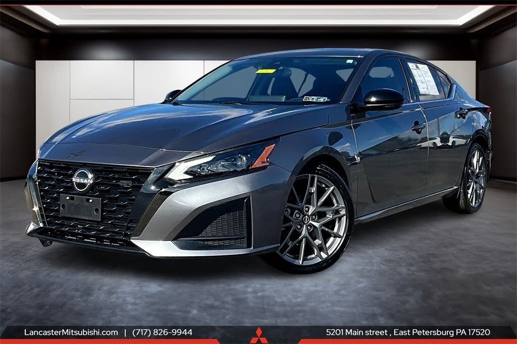 2023 Nissan Altima 2.0 SR FWD