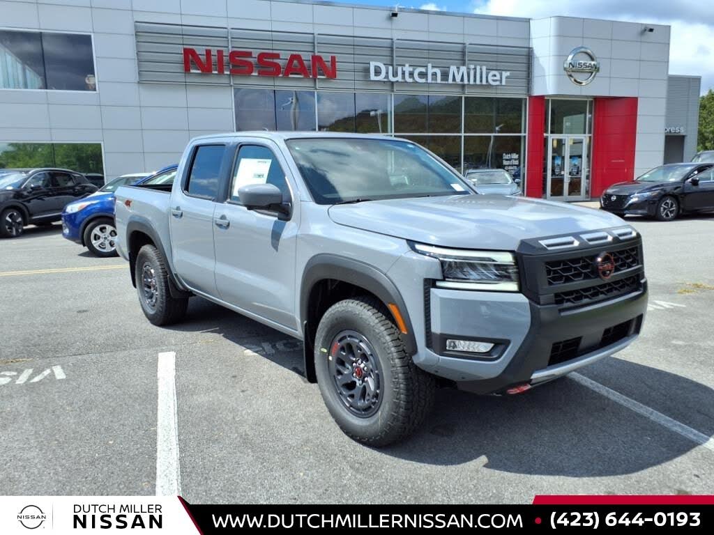 2025 Nissan Frontier PRO-4X Crew Cab 4WD
