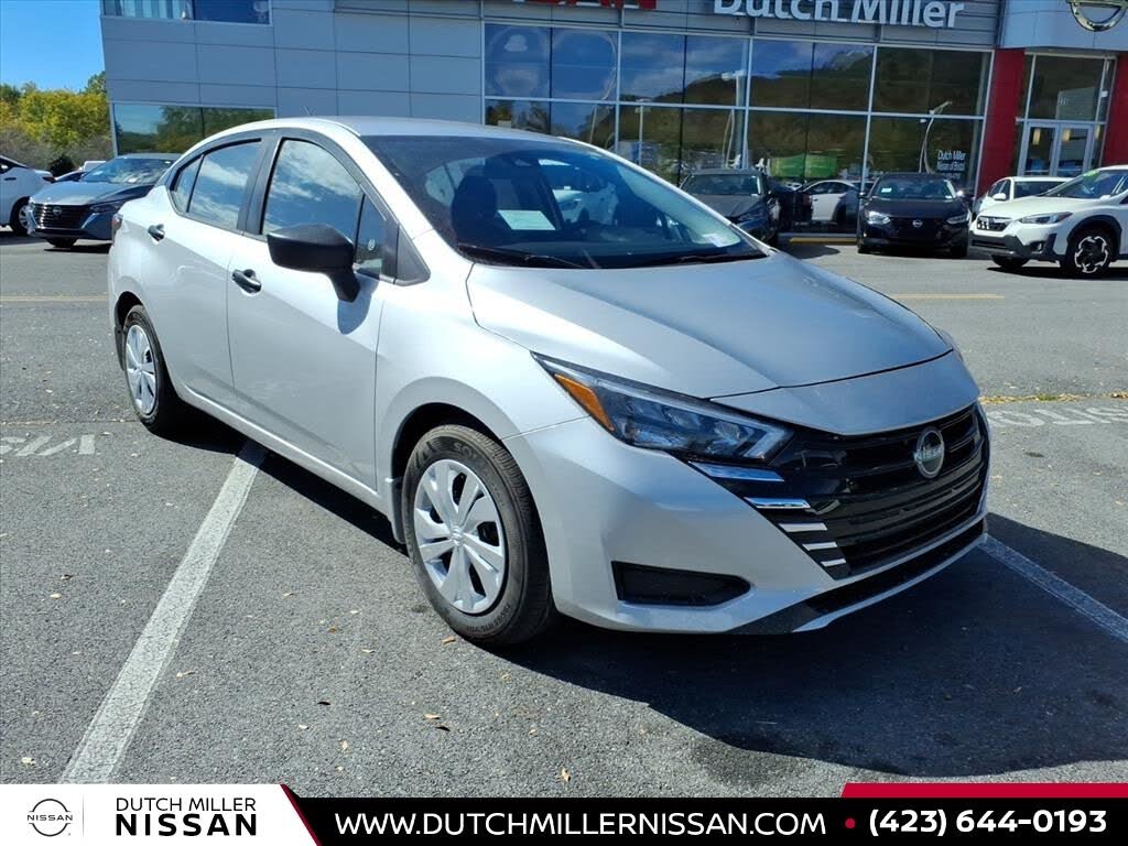 2025 Nissan Versa S FWD