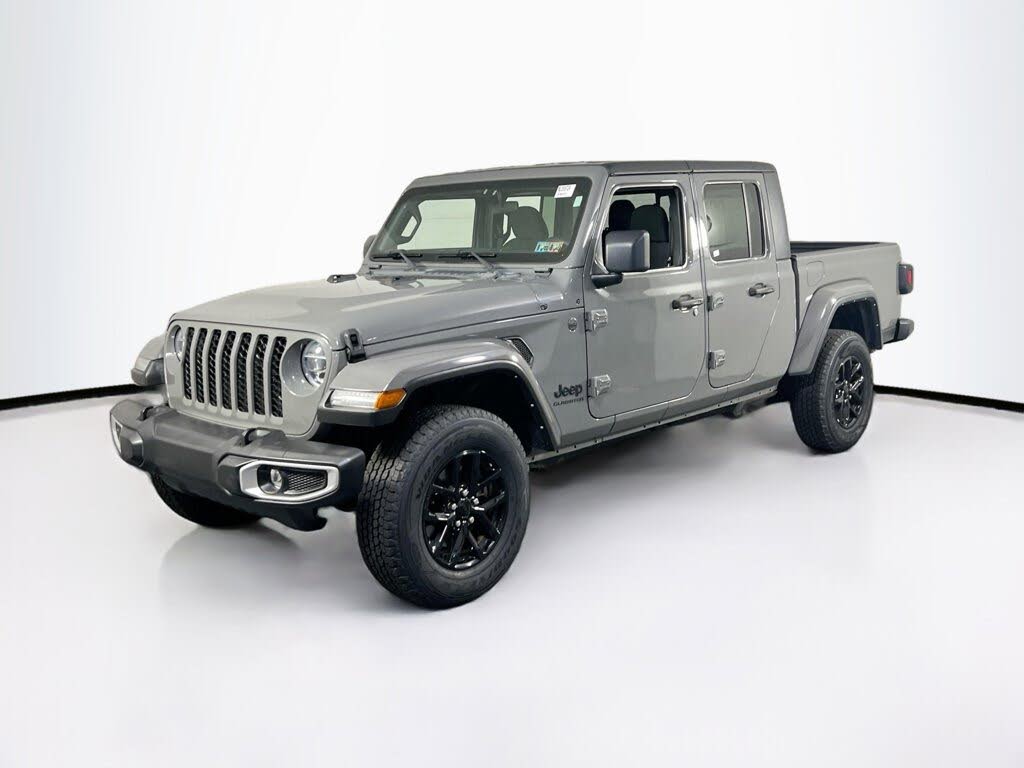 2022 Jeep Gladiator Sport S Crew Cab 4WD
