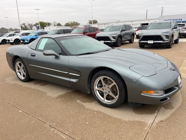 2004 Chevrolet Corvette Coupe RWD