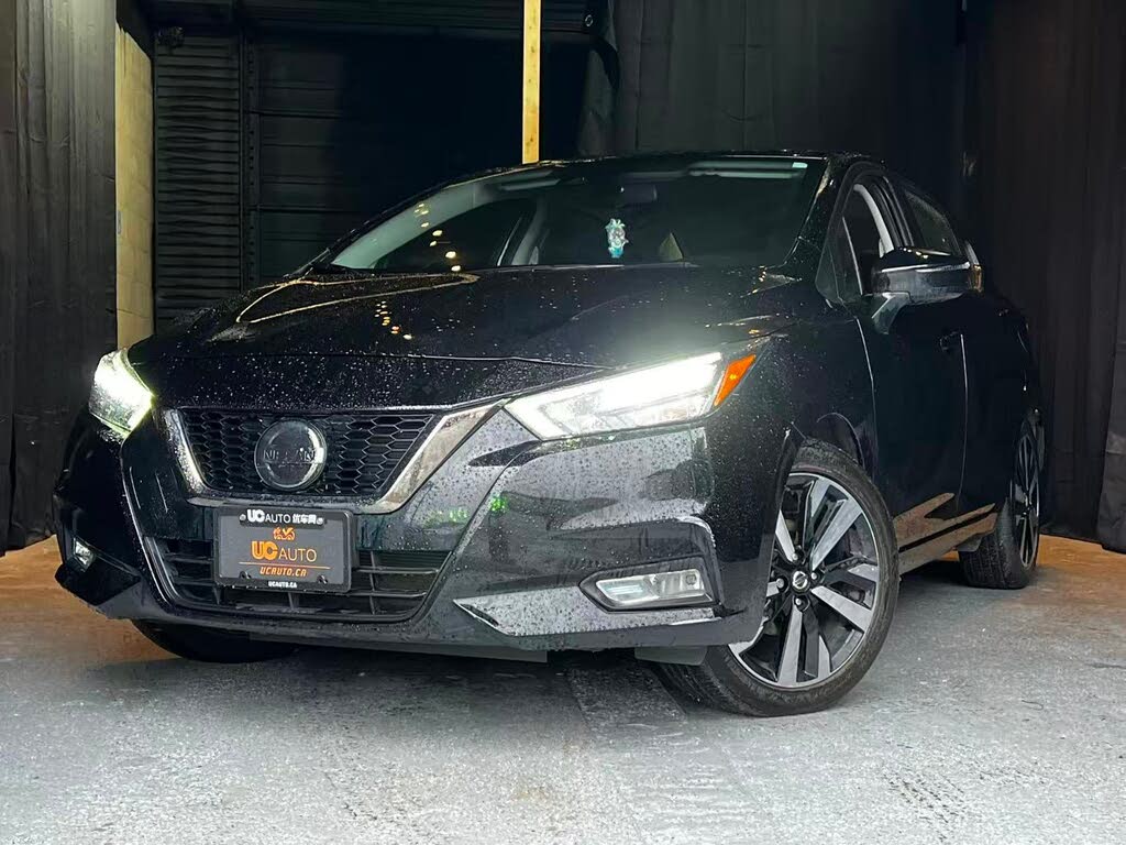 Nissan Versa SR FWD 2022
