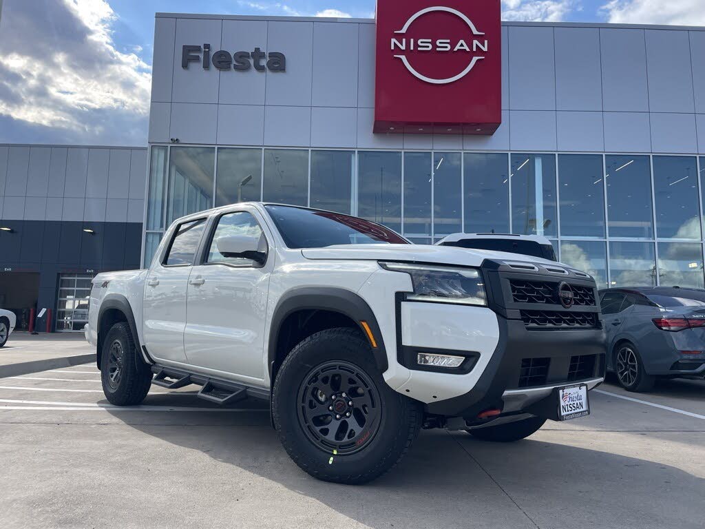 2026 Nissan Frontier PRO-4X Crew Cab 4WD