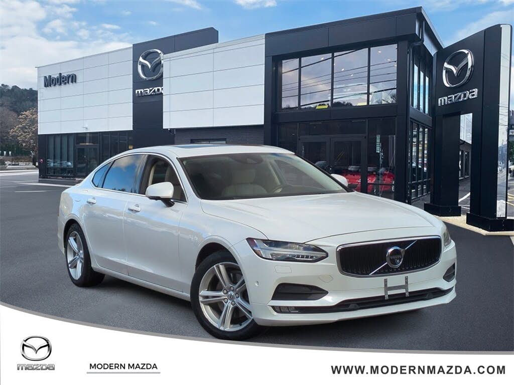 2018 Volvo S90 T5 Momentum AWD