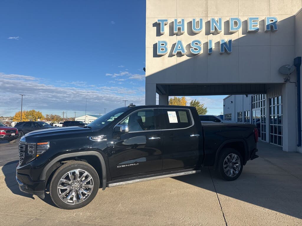 2023 GMC Sierra 1500 Denali Crew Cab 4WD