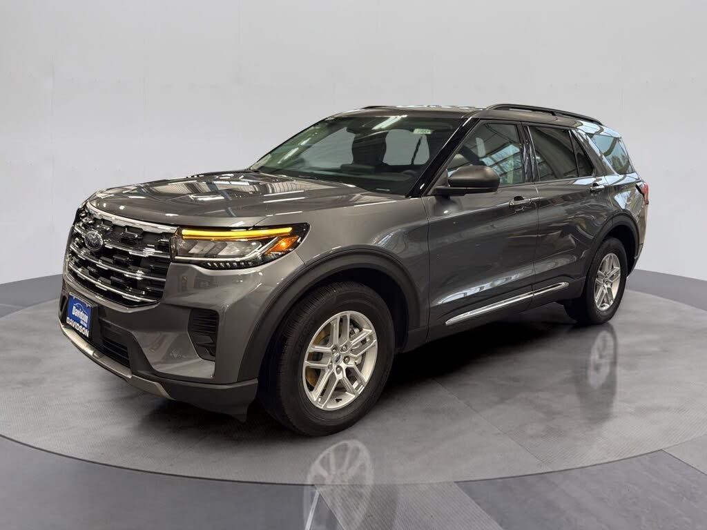 2025 Ford Explorer Active AWD