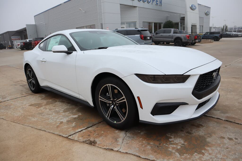 2025 Ford Mustang EcoBoost Fastback RWD