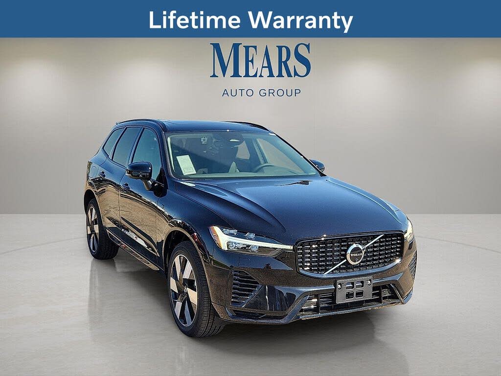 2025 Volvo XC60 Recharge T8 Plus Dark Theme eAWD