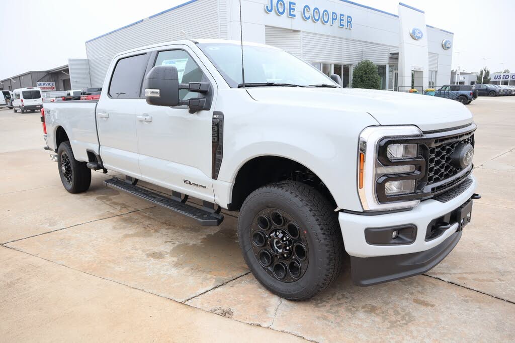 2026 Ford F-350 Super Duty XLT Crew Cab 4WD