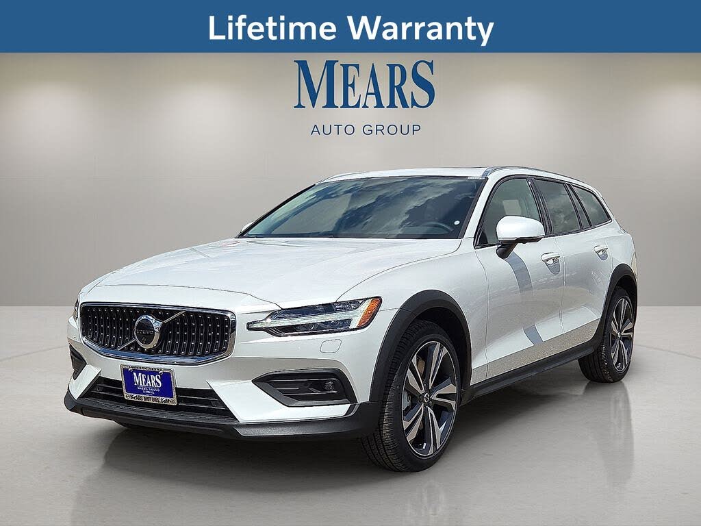2026 Volvo V60 Cross Country B5 Plus AWD