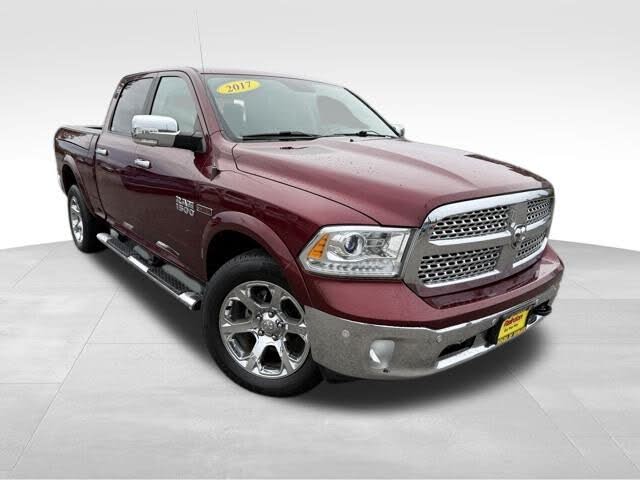 2017 RAM 1500 Laramie Crew Cab 4WD