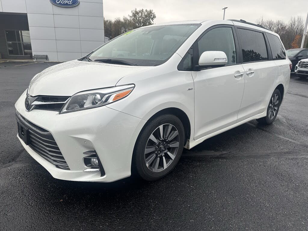 2019 Toyota Sienna Limited 7-Passenger AWD