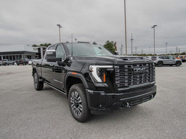 2026 GMC Sierra 2500HD Denali Ultimate Crew Cab 4WD
