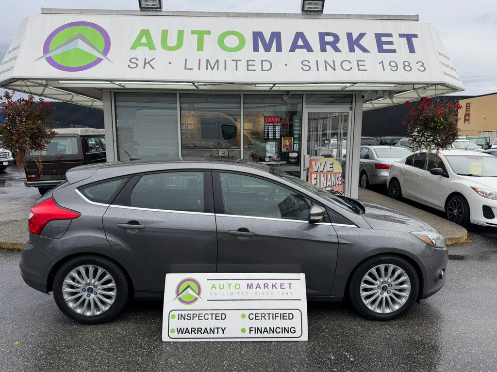 2012 Ford Focus Titanium Hatchback
