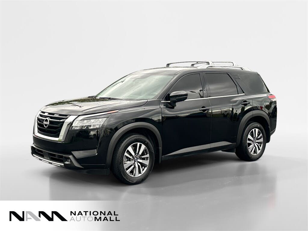 2022 Nissan Pathfinder SL FWD