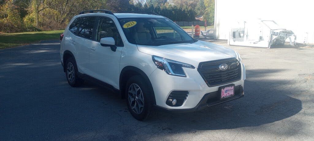 2023 Subaru Forester Premium Crossover AWD