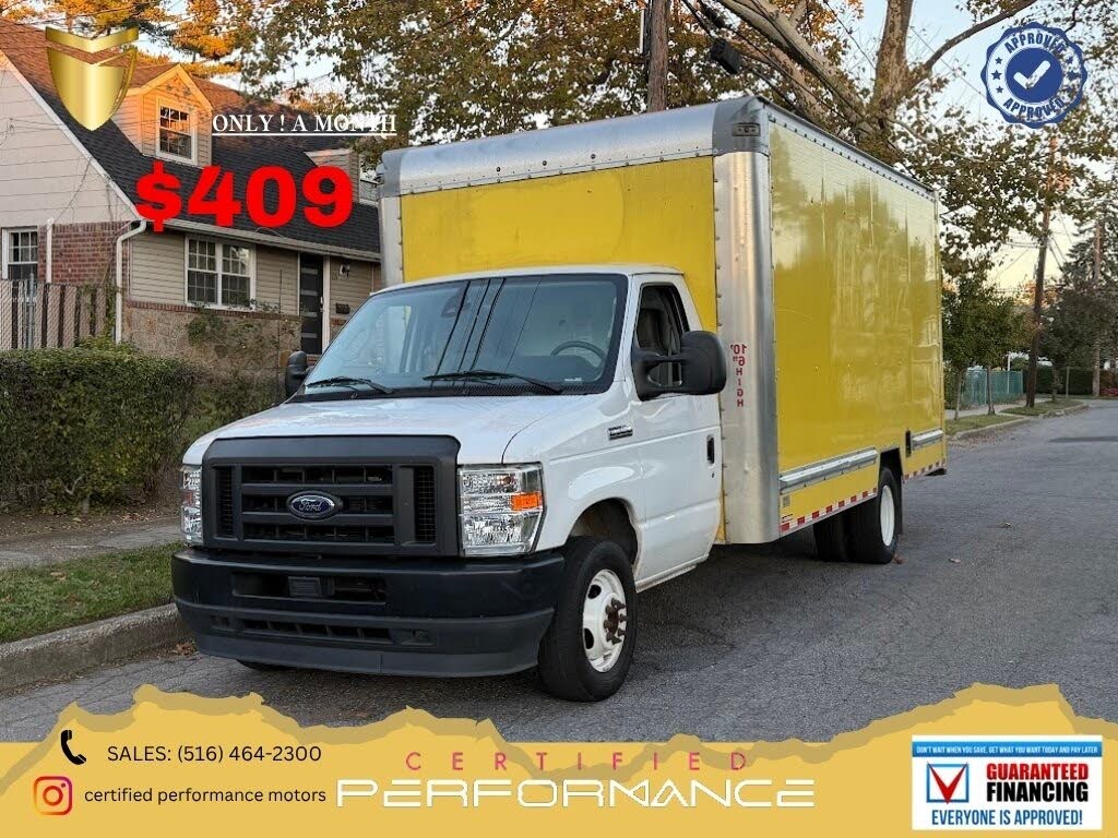 2024 Ford E-Series Chassis E-350 SD Cutaway SB RWD