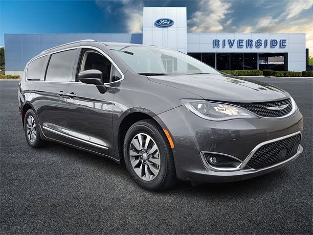 2020 Chrysler Pacifica Touring L Plus FWD