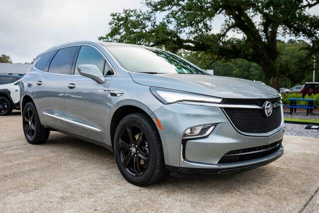 2024 Buick Enclave Essence FWD