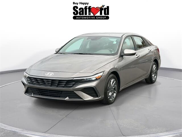 2024 Hyundai Elantra SEL FWD
