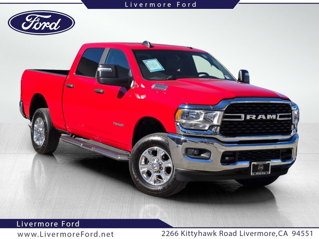 2024 RAM 2500 Big Horn Crew Cab 4WD